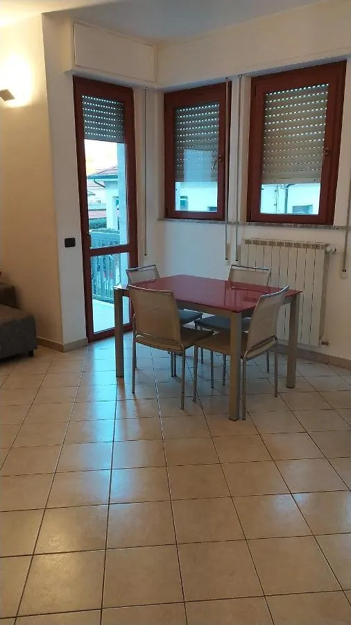 Casa Marina Apartment Marina Di Carrara
